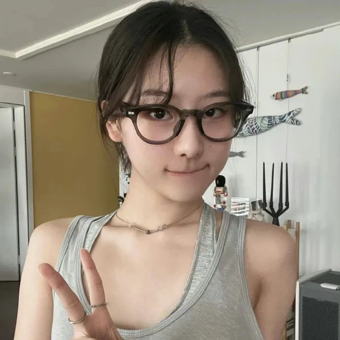 面对我